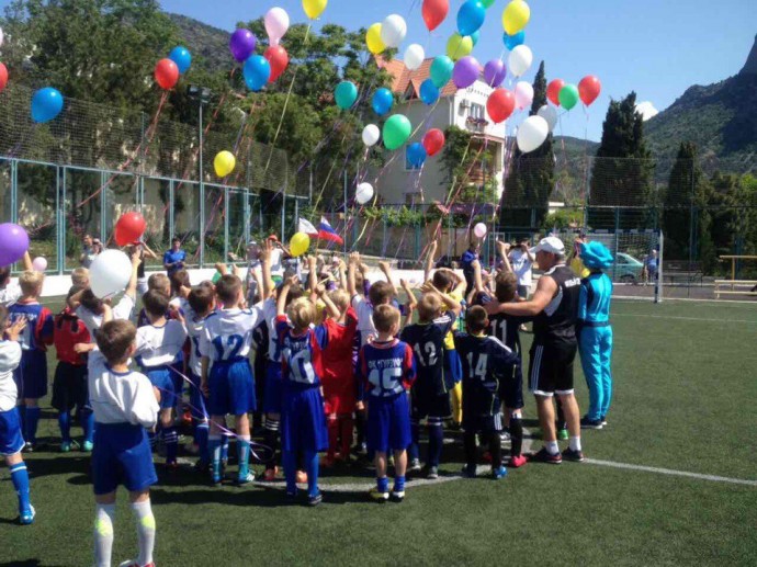 В Новом Свете стартовал футбольный турнир, посвященный Дню защиты детей