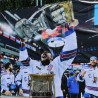 ​​Хоккеист Егор Яковлев привез в Новый Свет главный трофей КХЛ 1