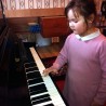Мечты сбываются: девочке Еве из Веселого подарили фортепиано