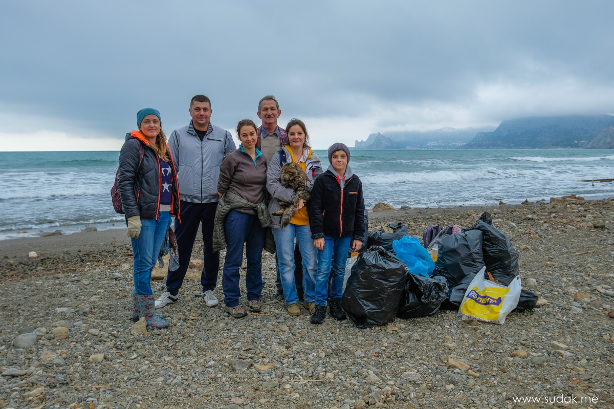 3500 увидели, 10 пришли: как убирали мусор у подножия горы Алчак