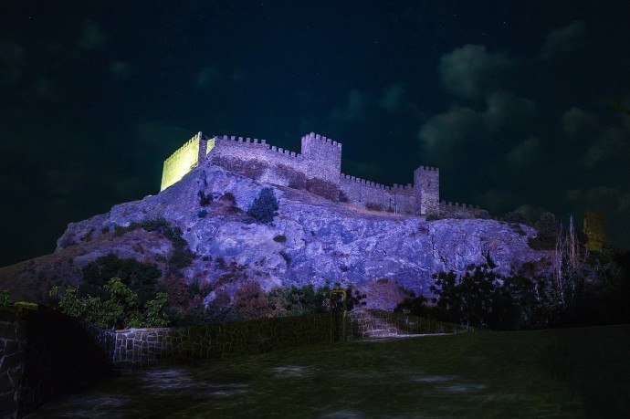 Судакская крепость приглашает на «Сказочную Феерию в ночь на Ивана Купала»