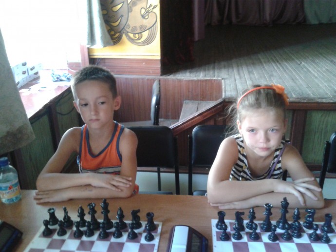 В День физкультуры и спорта в Судаке состоялся турнир по шахматам 0