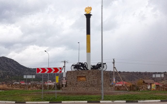 Чему посвящен новый памятник в Судаке?