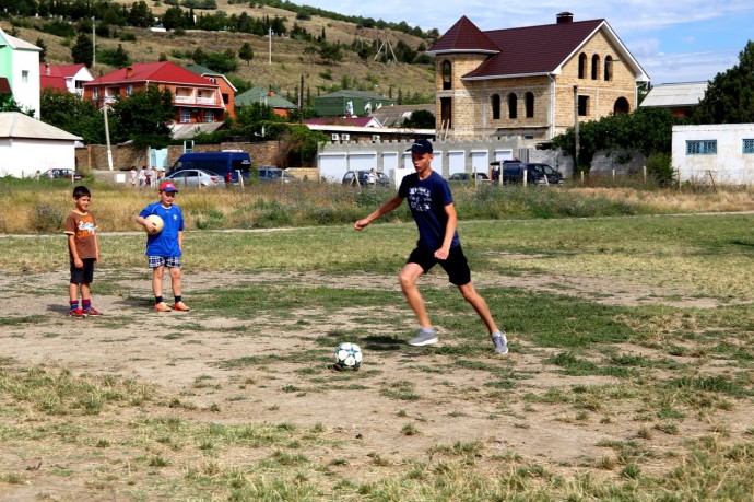 В Морском состоялся футбольный турнир, посвященный Дню семьи, любви и верности 30