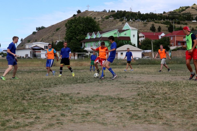 В Морском состоялся футбольный турнир, посвященный Дню семьи, любви и верности 23