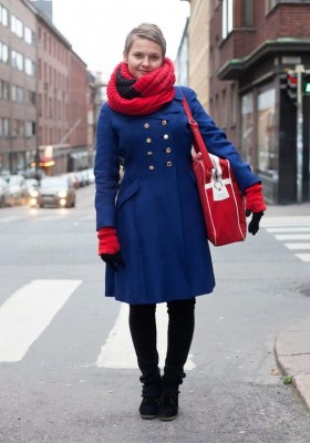 Разговорник: Какой цвет шапки подойдет к куртке темно-синего цвета? — Судакme - городской журнал
