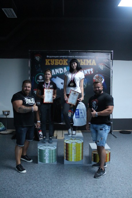 Команда спортшколы Судака выступила на Кубке Крыма по армспорту 7
