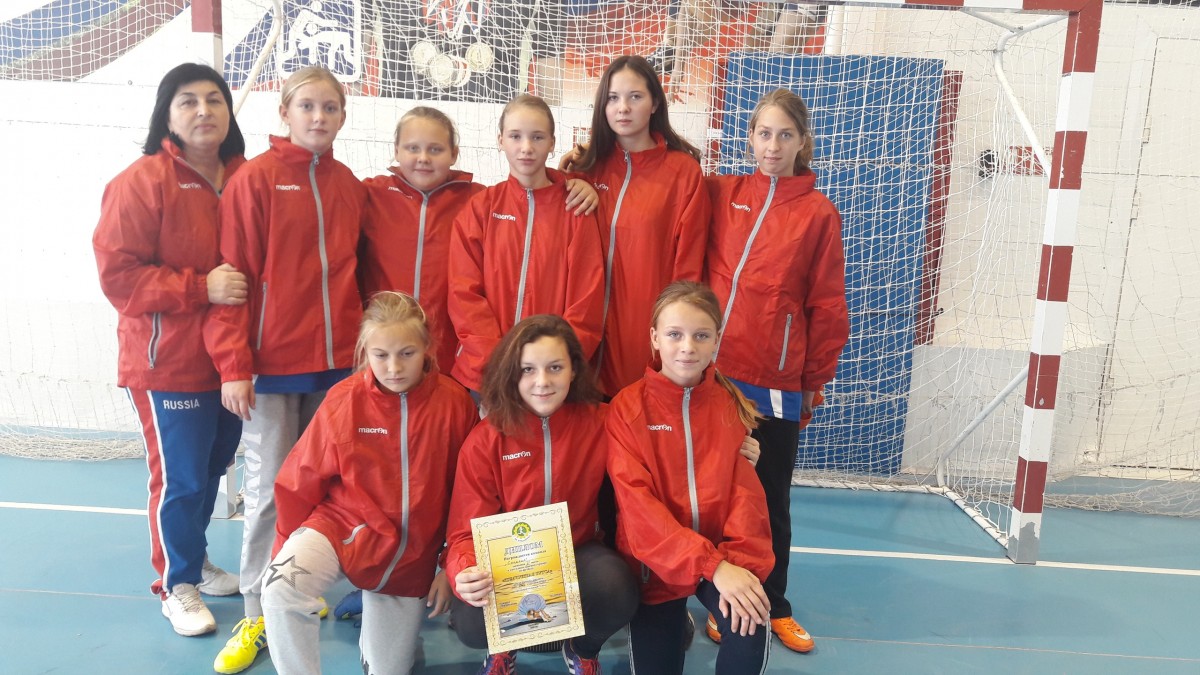 Девушки из Судака заняли пятое место на футбольном турнире в Краснодаре