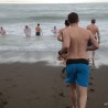 Судакчане на Крещение окунулись в море, несмотря на шторм 80
