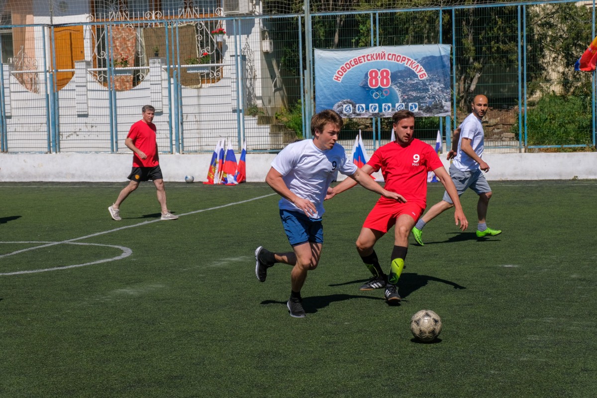 ​В Новом Свете состоялся матч между городской администрацией и ООО «Грушевские сады»
