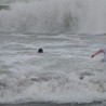Судакчане на Крещение окунулись в море, несмотря на шторм 77