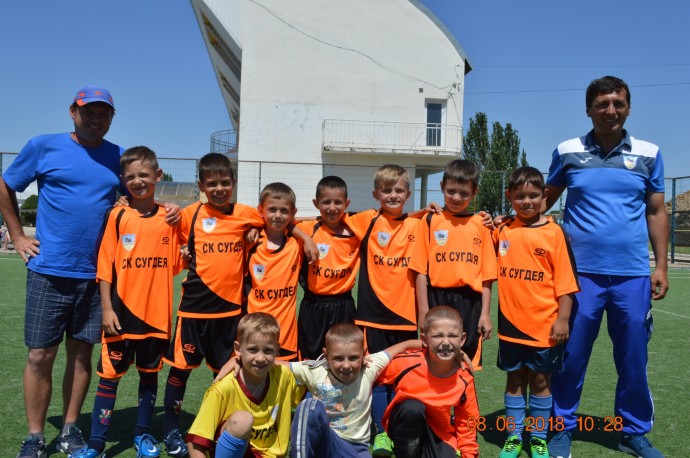 Юные футболисты из Судака успешно выступили на турнире памяти Владимира Шайдерова