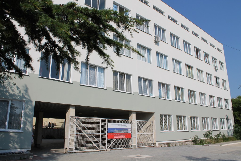 В Судаке завершают капитальный ремонт городской больницы