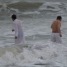 Судакчане на Крещение окунулись в море, несмотря на шторм 70